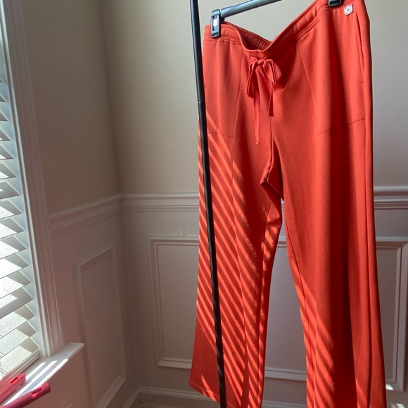Women, comfortable cotton soft, relaxing trouser (pants) color is burnt orange - Picture 5 of 5